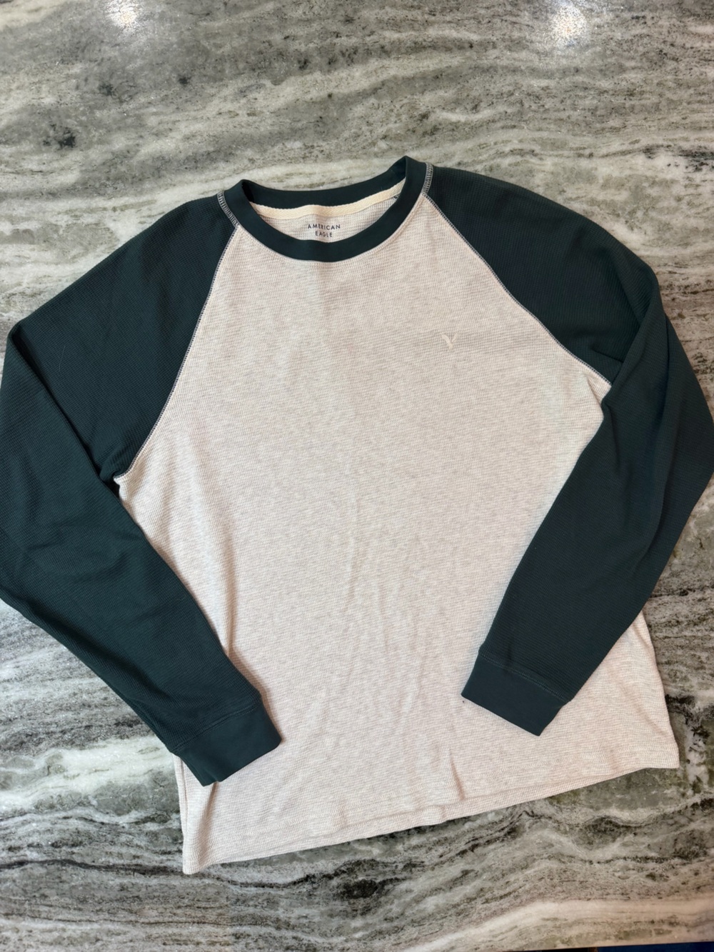 Men’s American Eagle Long Sleeve Tee Super Soft Standard Fit